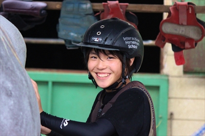 Jra女性騎手 藤田菜七子さんがもうすぐ騎手デビュー インターアクションホースマンスクール 馬の学校 高校サポート校 インターアクションホースマンスクール